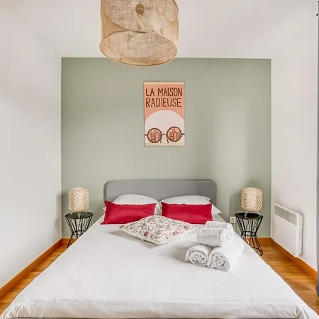 Le First By Cocoonr * Ναντ